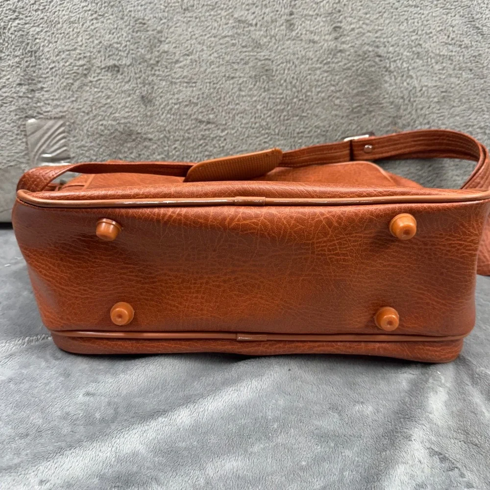 World Traveler Shoulder Bag Unisex OS Brown Excellent Vintage Retro Flight Bag